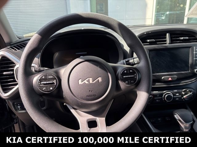 Certified 2025 Kia Soul LX w/ LX Technology Package image 12