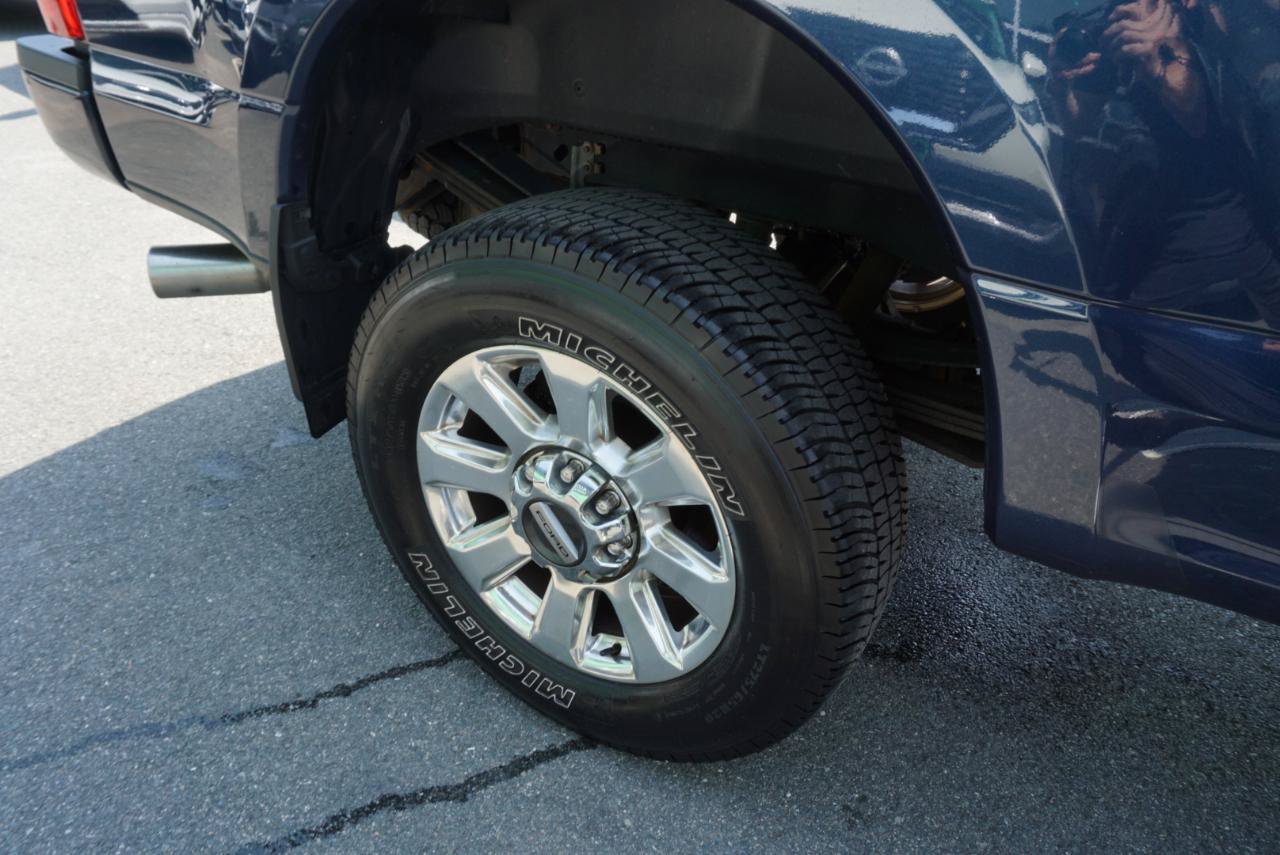 Used 2019 Ford F350 Platinum w/ Platinum Ultimate Package AWD/4WD image 9
