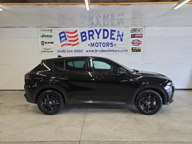 Used 2024 Dodge Hornet R/T Plus w/ Tech Pack Plus w/o Parking image 1