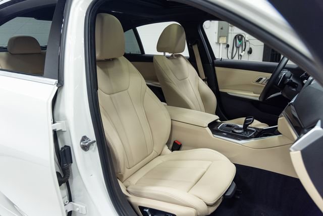 Used 2020 BMW 330i xDrive Sedan w/ Convenience Package image 25