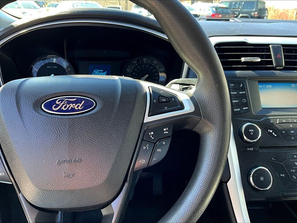 Used 2016 Ford Fusion S FWD image 16