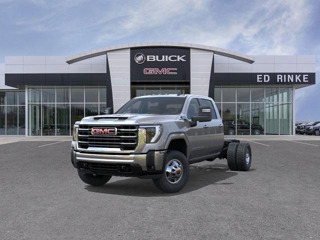 New 2026 GMC Sierra 3500 SLE w/ SLE Convenience Package image 8