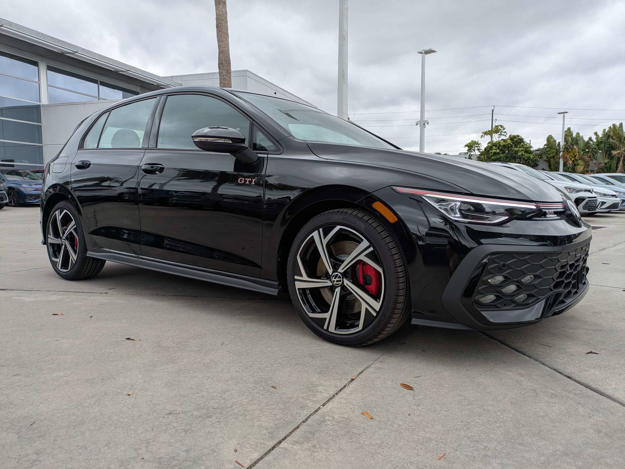 New 2026 Volkswagen GTI SE FWD image 2