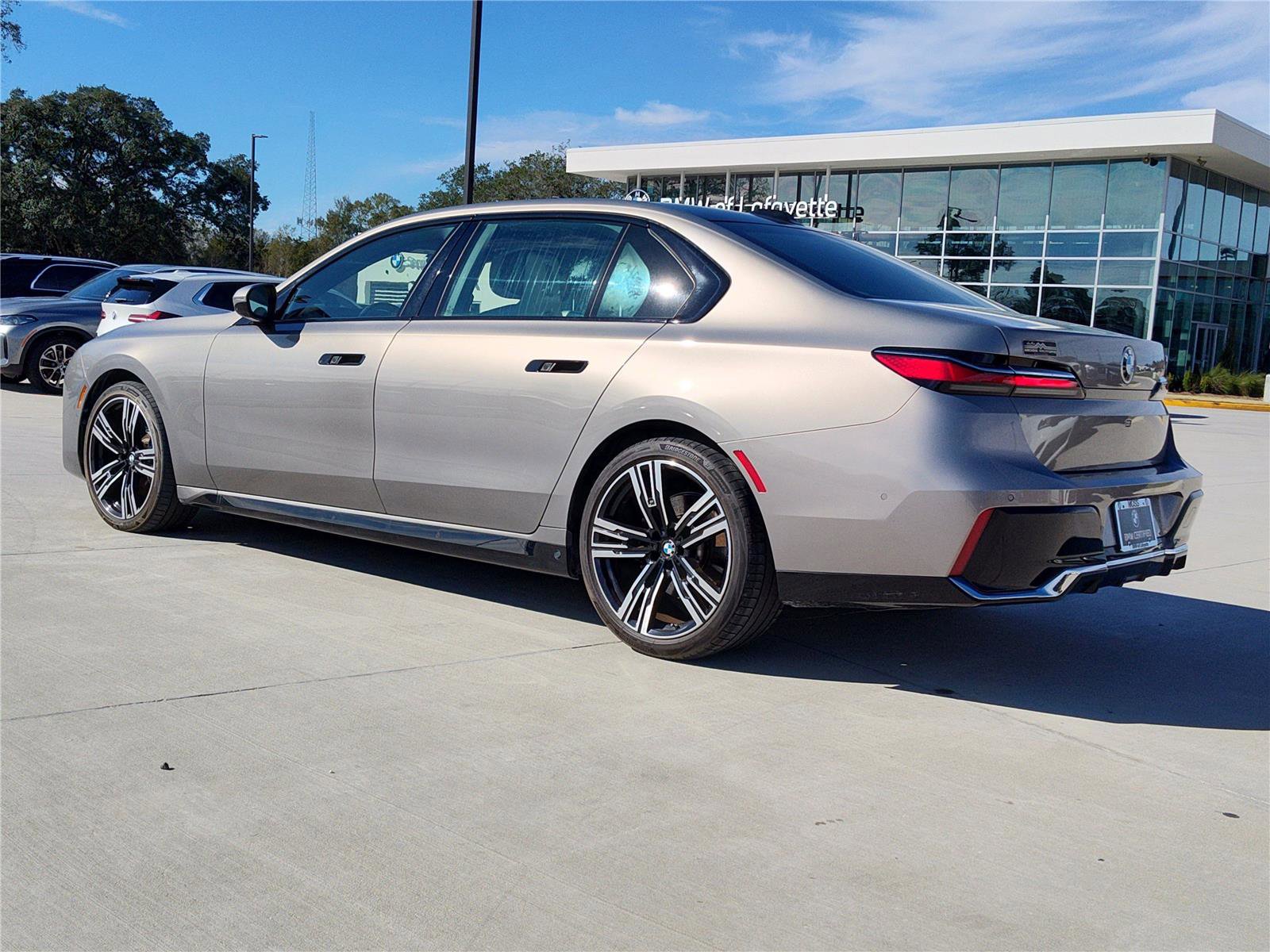 Certified 2023 BMW 740i w/ Executive Package image 4