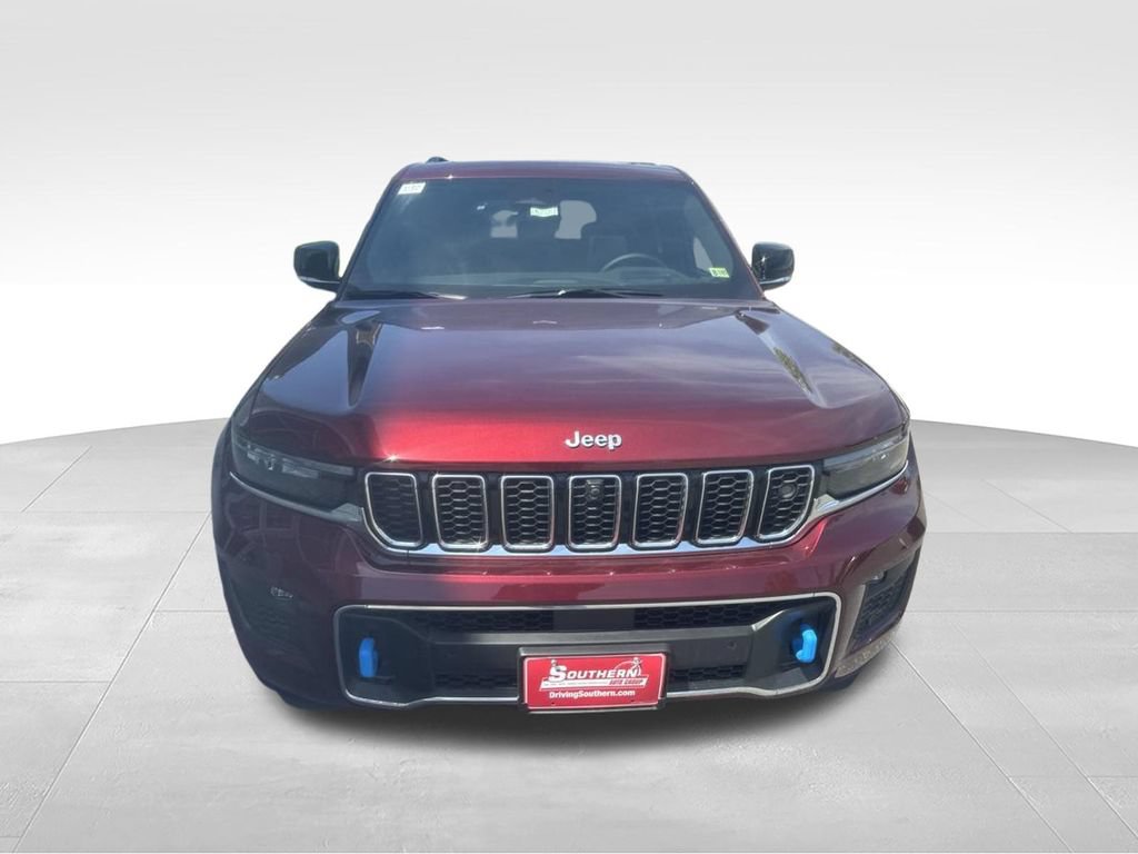 New 2024 Jeep Grand Cherokee Overland w/ Advanced Protech Group III AWD/4WD image 3