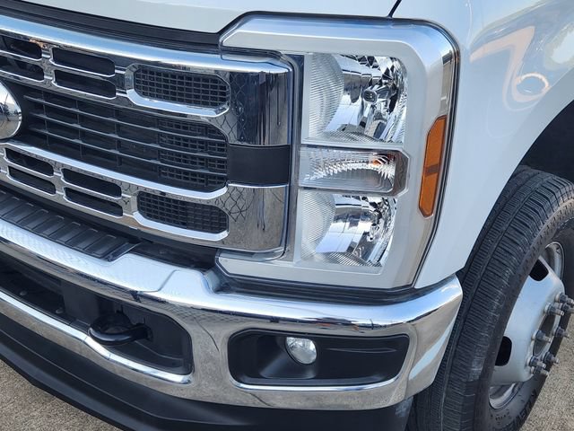 Used 2024 Ford F350 XLT w/ FX4 Off-Road Package AWD/4WD image 8