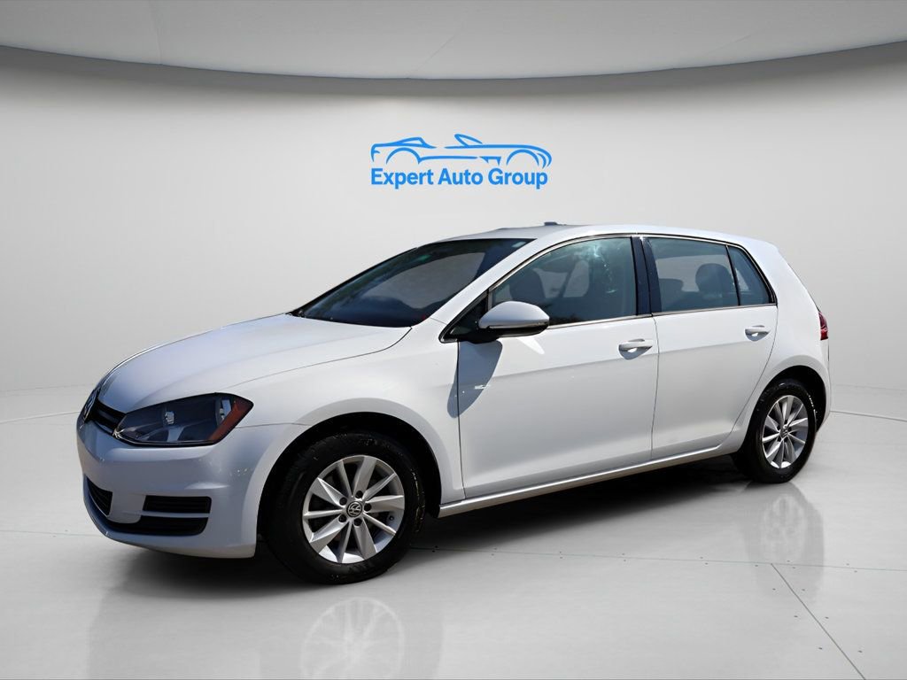 Used 2017 Volkswagen Golf S image 4