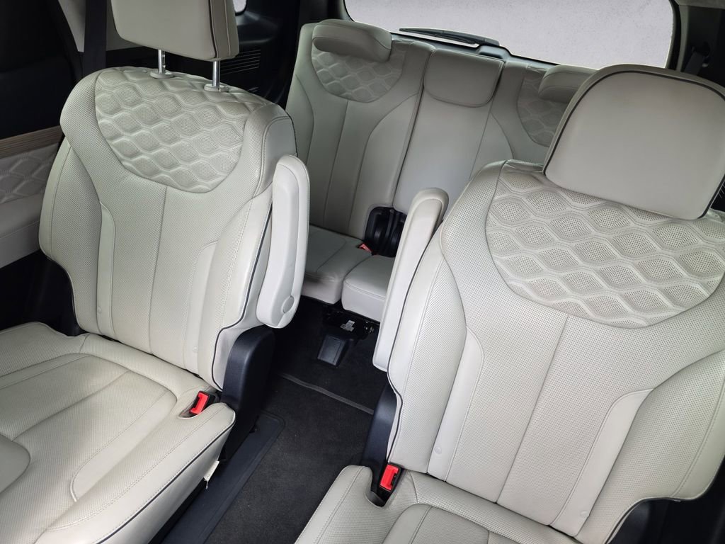 Used 2022 Hyundai Palisade Calligraphy w/ Cargo Package image 13