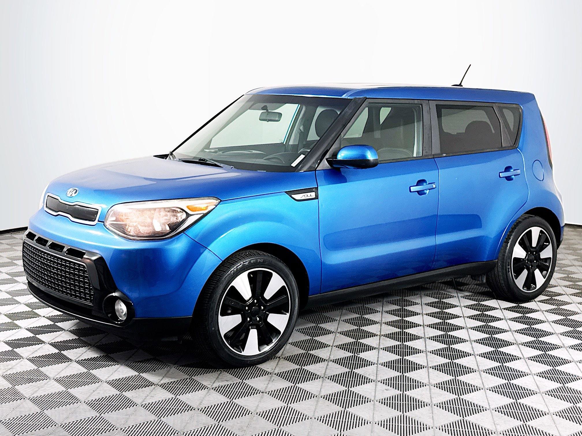 Used 2016 Kia Soul + w/ Designer's Package image 4