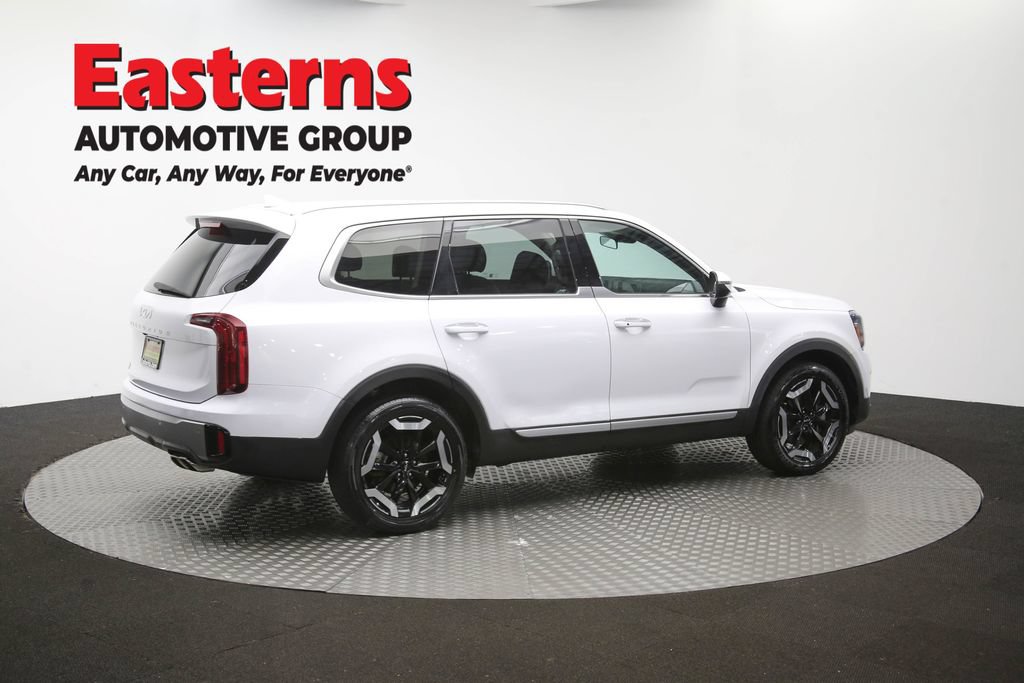 Used 2025 Kia Telluride S FWD image 47