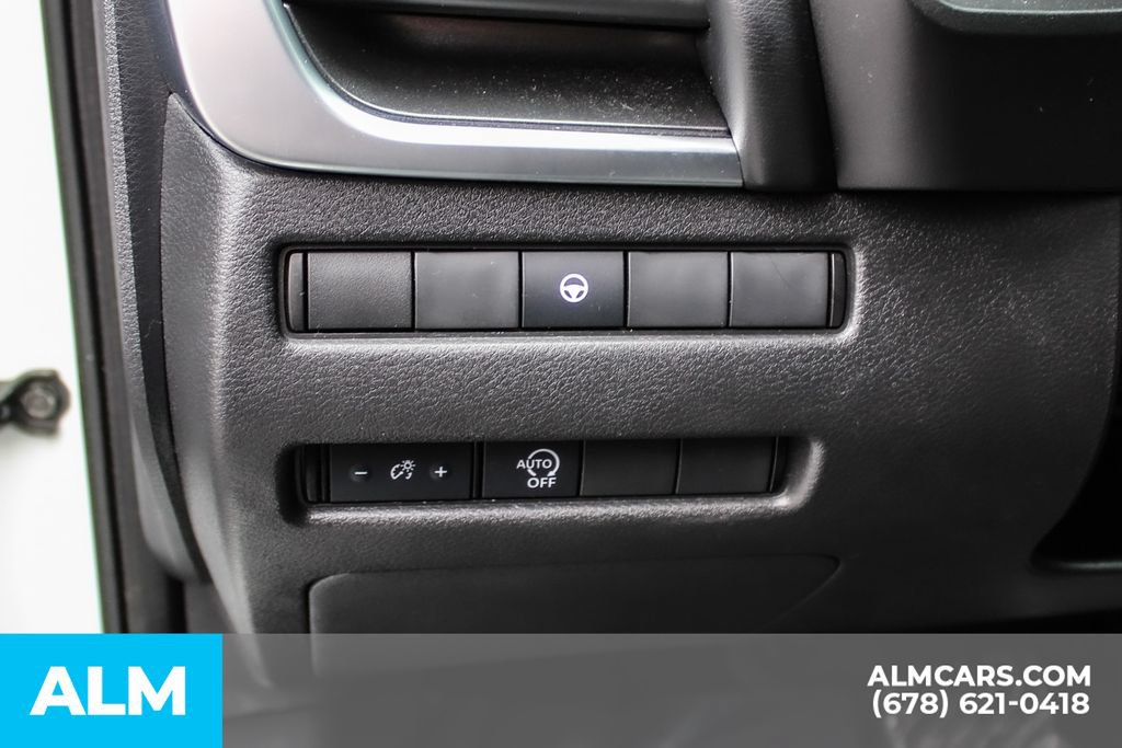 Used 2023 Nissan Rogue SV AWD/4WD image 30