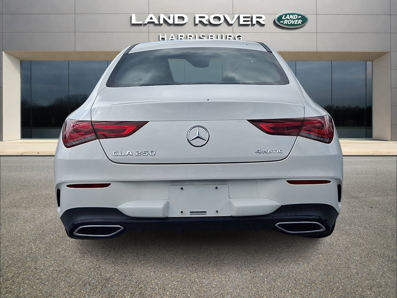 Used 2023 Mercedes-Benz CLA 250 4MATIC image 5
