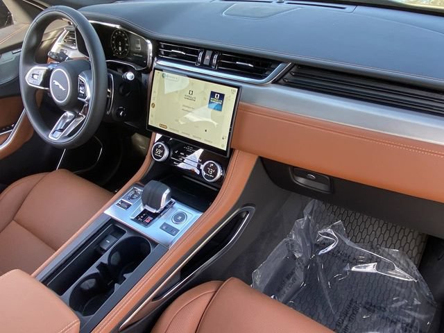 New 2025 Jaguar F-PACE R-Dynamic S AWD/4WD image 11