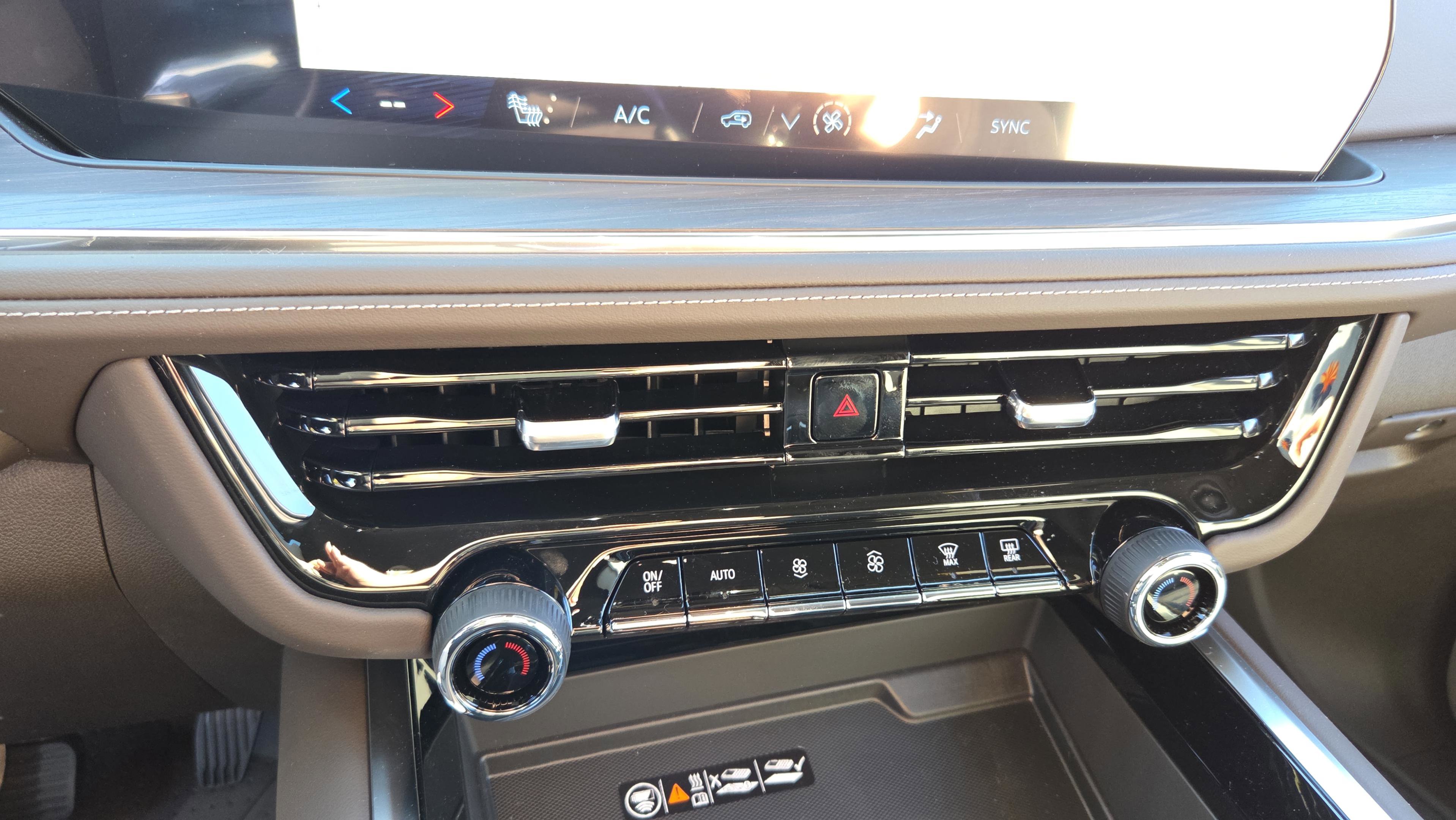 New 2026 Chevrolet Suburban LT w/ Comfort Package image 26