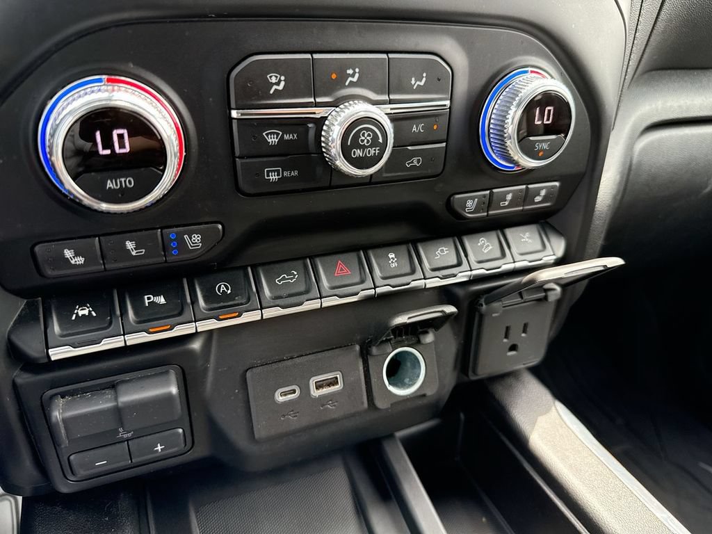 Used 2021 GMC Sierra 1500 Denali w/ Denali Ultimate Package AWD/4WD image 19