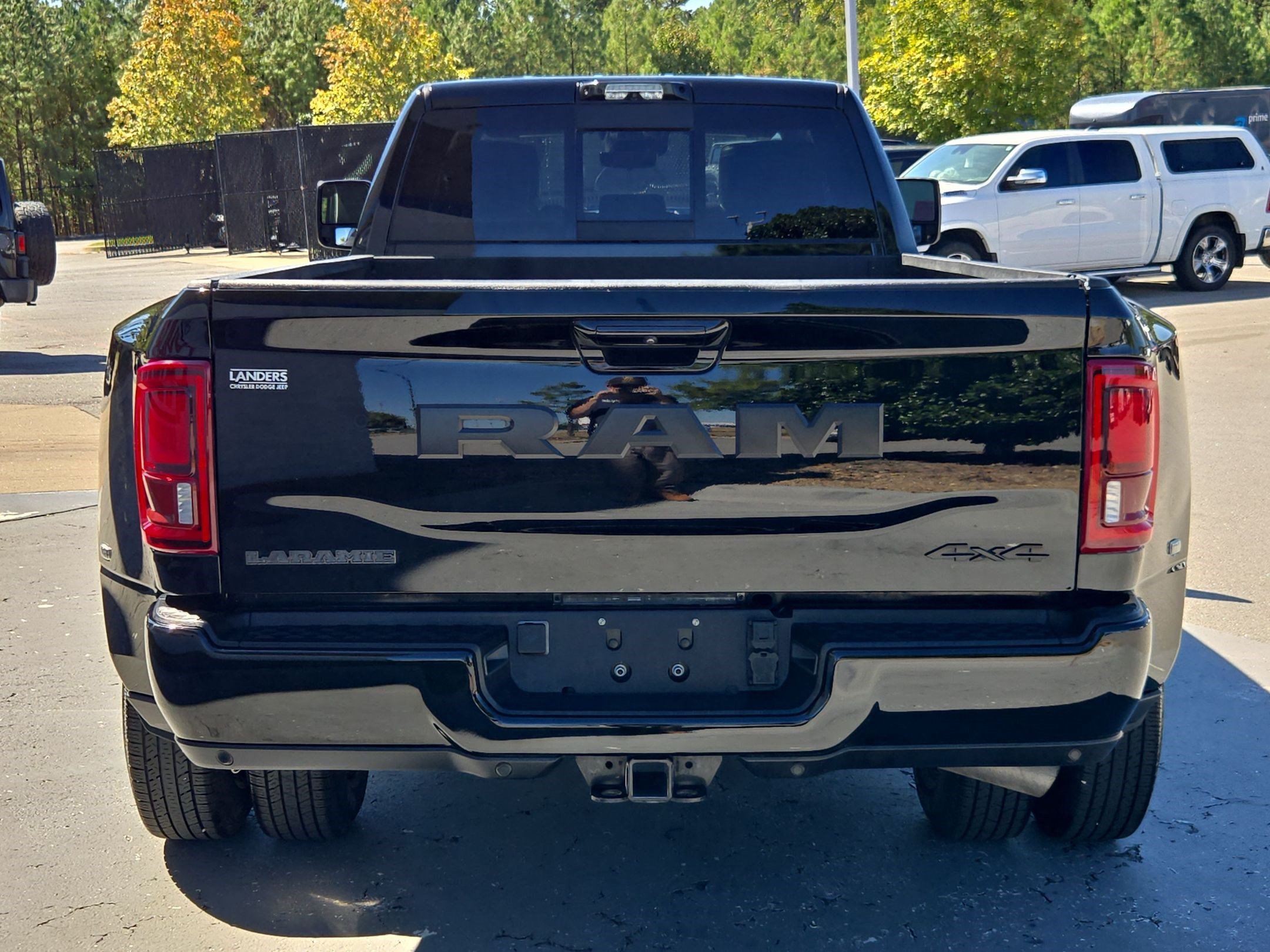 Used 2025 RAM 3500 Laramie AWD/4WD image 6