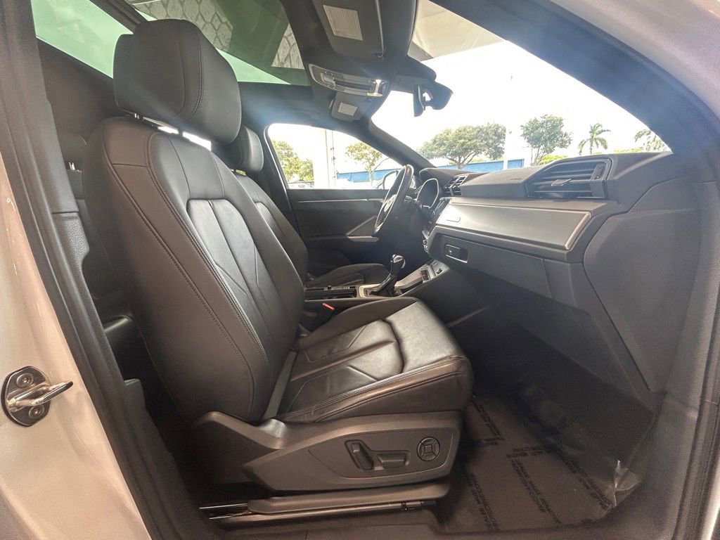 Used 2023 Audi Q3 2.0T Premium image 25