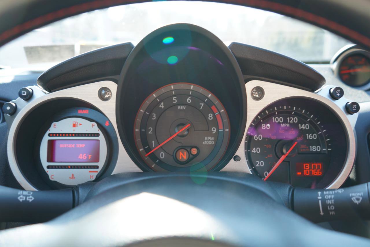 Used 2010 Nissan 370Z Touring w/ Sport Pkg image 30