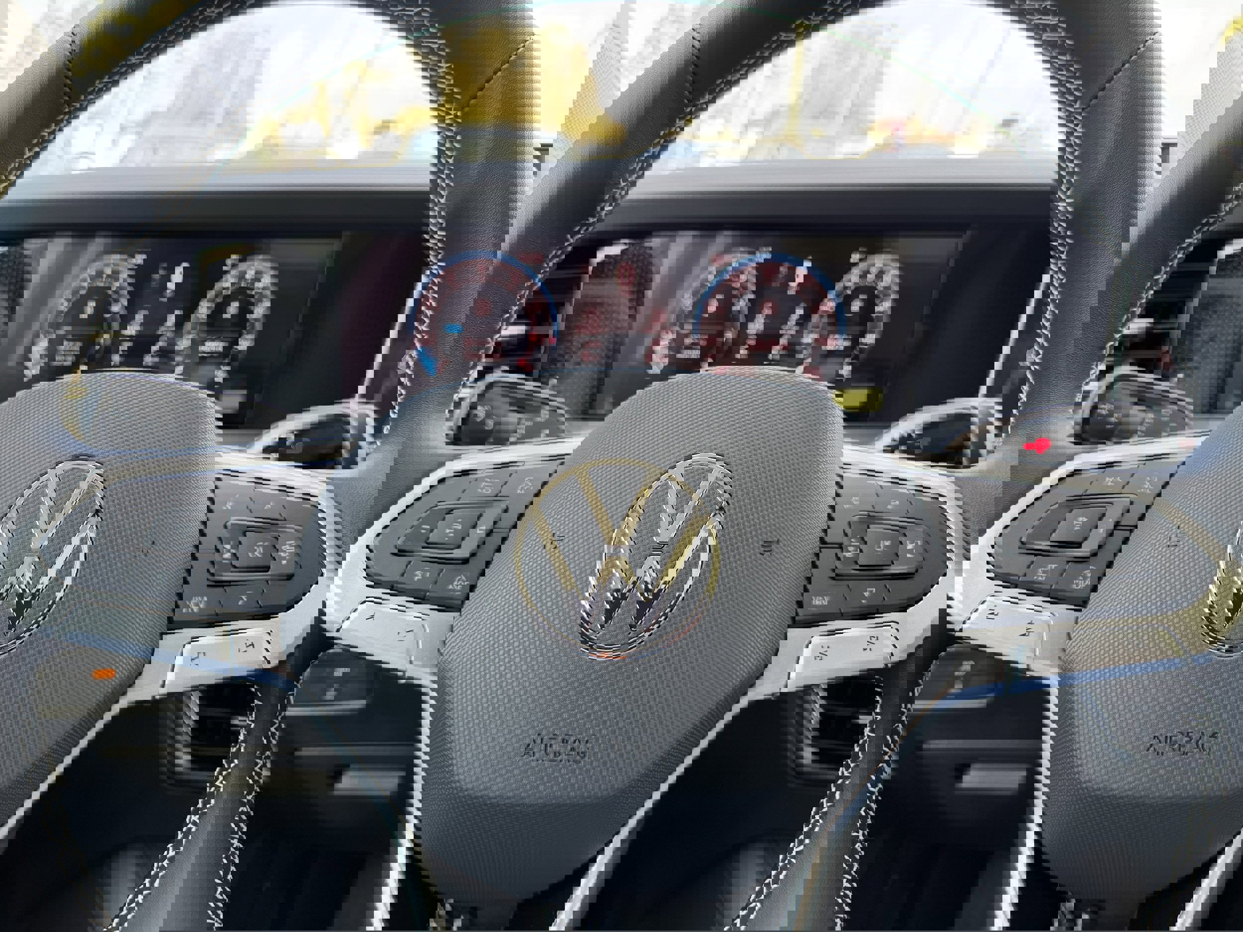 New 2026 Volkswagen Tiguan SE image 26