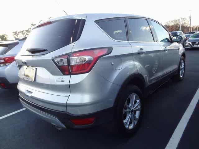 Used 2017 Ford Escape SE AWD/4WD image 6