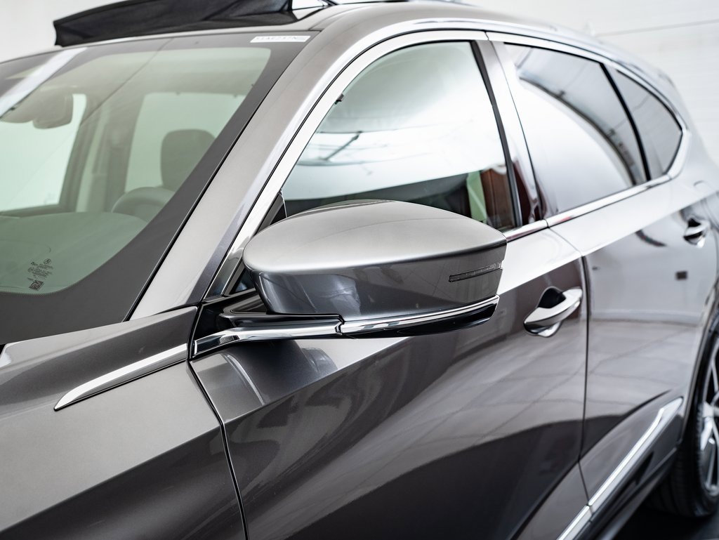 Used 2025 Acura MDX SH-AWD w/ Technology Package image 16