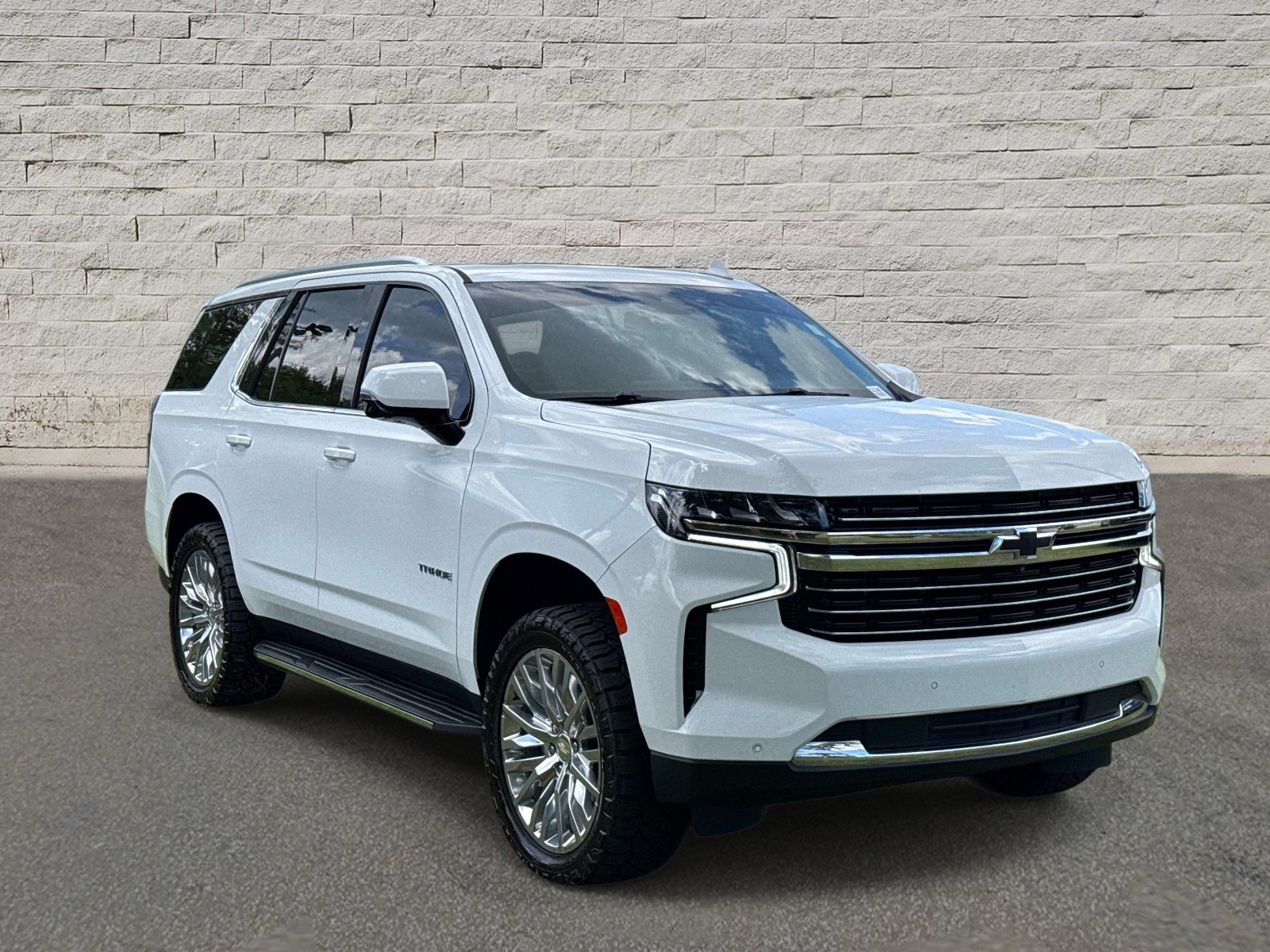 Used 2023 Chevrolet Tahoe LT w/ LT Signature Plus Package AWD/4WD image 6