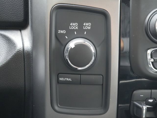 Used 2018 RAM 2500 Big Horn w/ Sport Appearance Group AWD/4WD image 22
