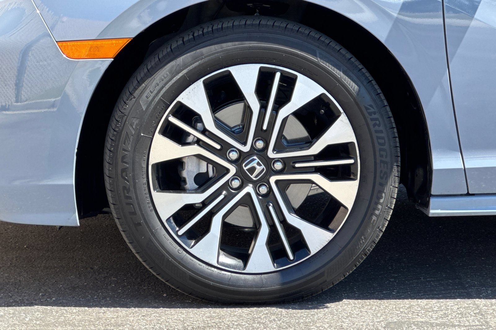 Used 2026 Honda Odyssey Elite image 31