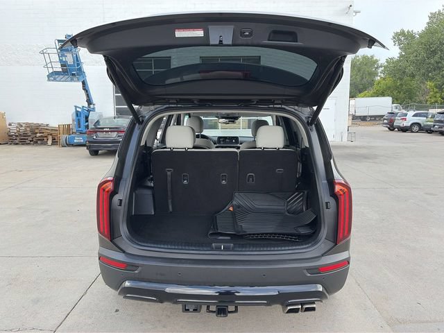 Used 2021 Kia Telluride EX w/ EX Premium Package AWD/4WD image 34