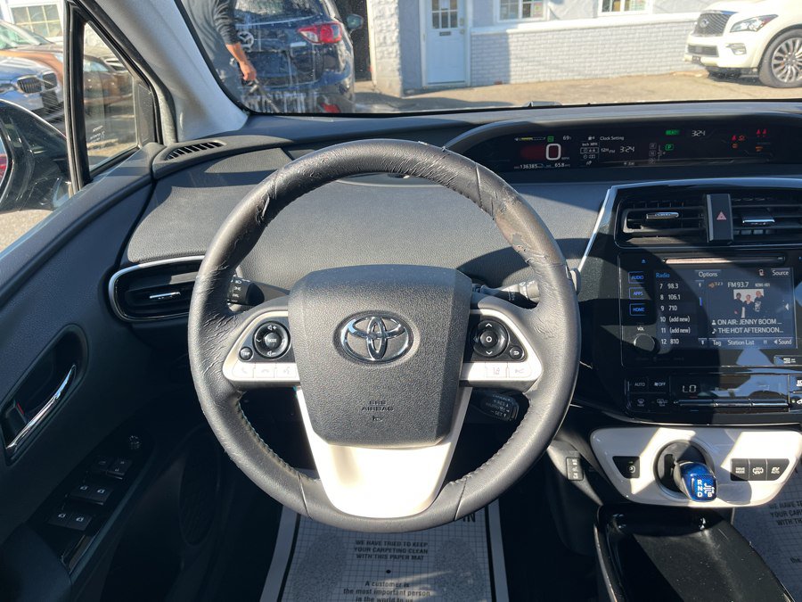 Used 2017 Toyota Prius Prime Plus FWD image 15