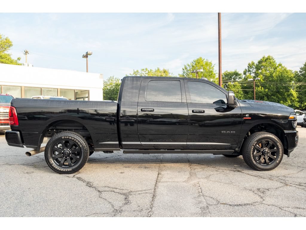 Used 2025 RAM 2500 Laramie AWD/4WD image 9