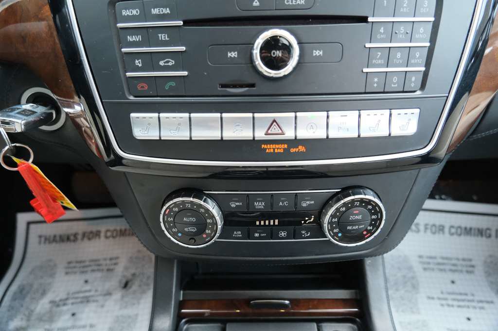 Used 2017 Mercedes-Benz GLS 550 4MATIC image 32
