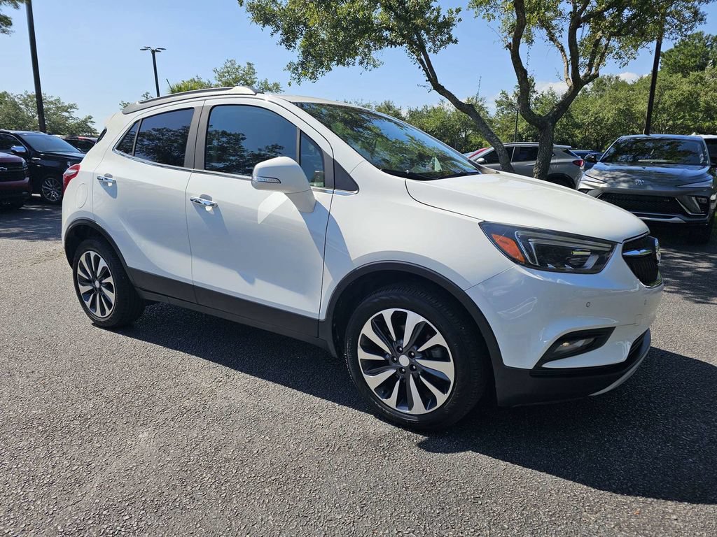 Used 2019 Buick Encore Essence w/ Safety Package II AWD/4WD image 2