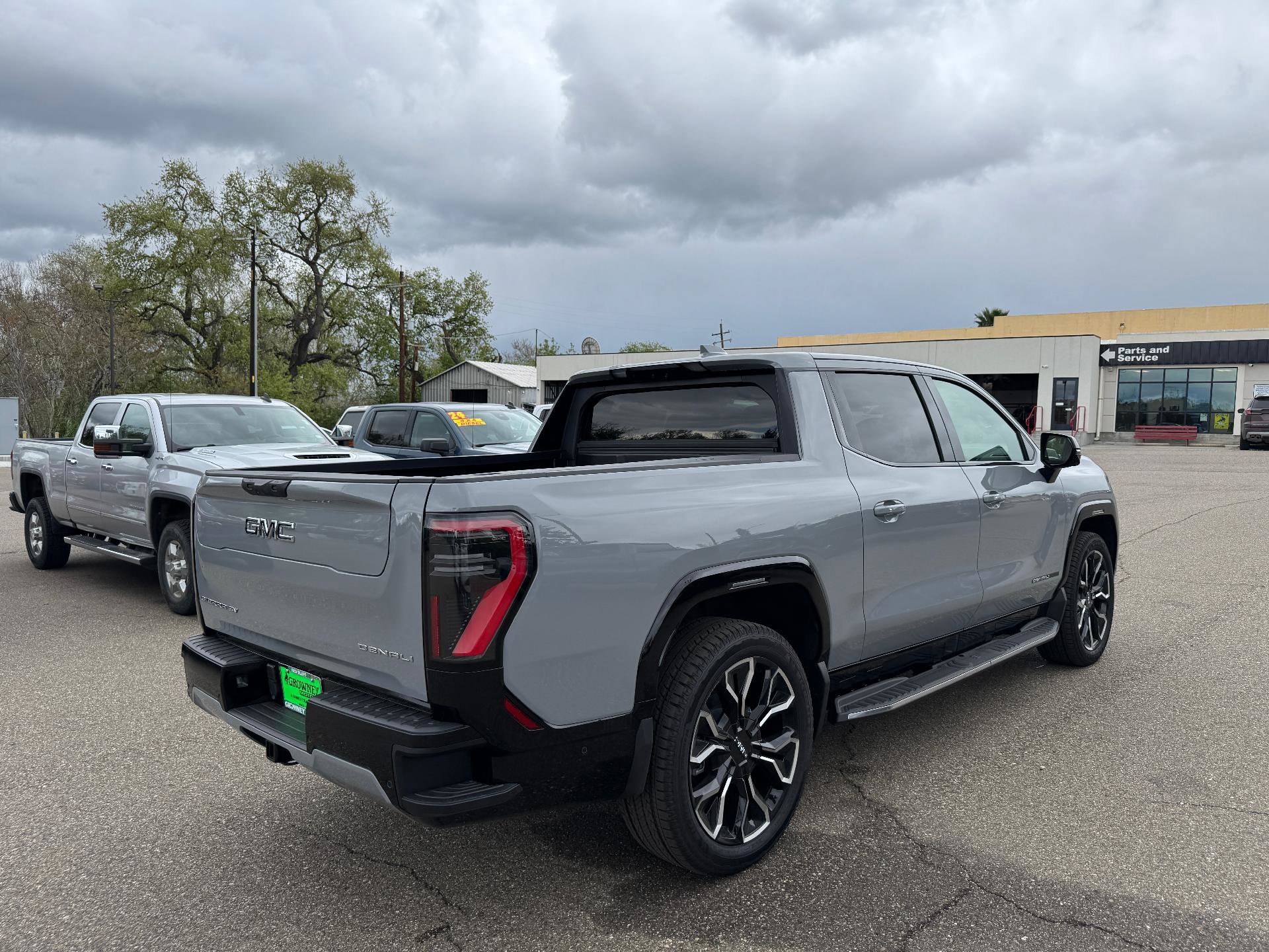 New 2025 GMC Sierra EV Denali image 4