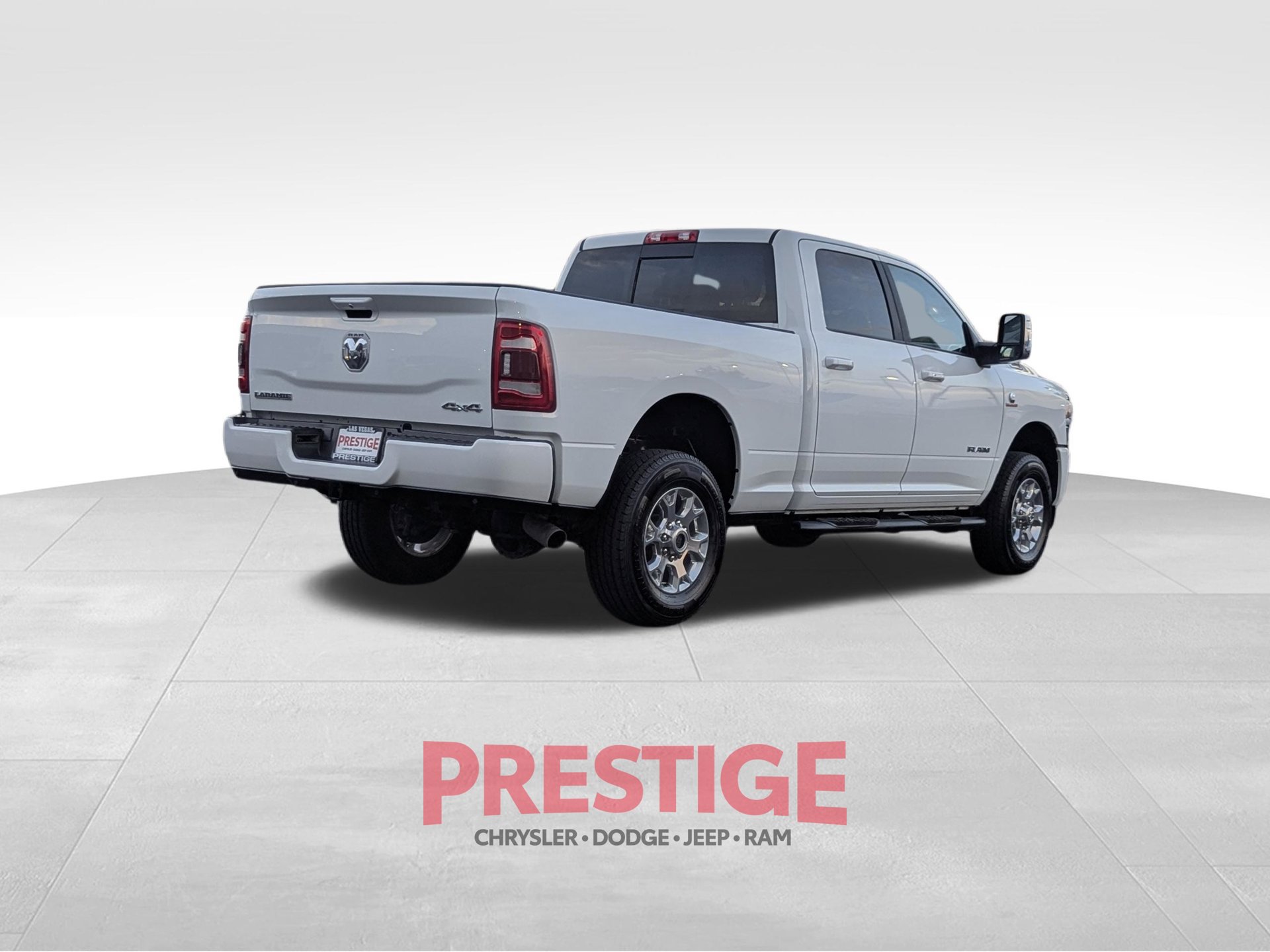 Used 2024 RAM 2500 Laramie AWD/4WD image 9