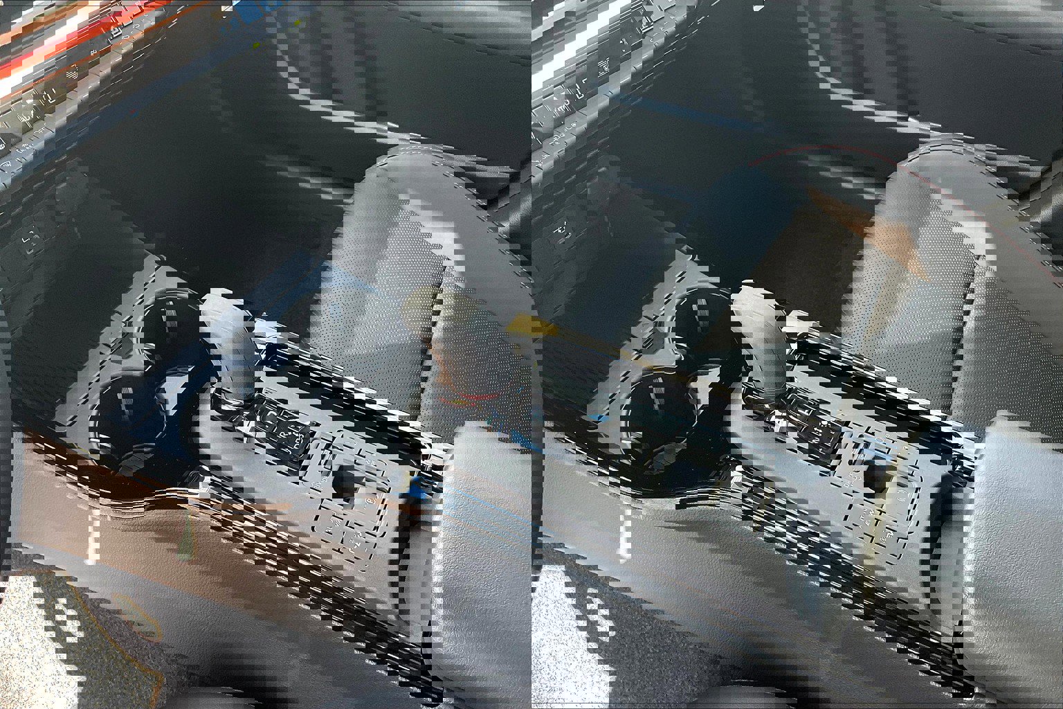 New 2026 Toyota Prius Plug-In Hybrid image 10