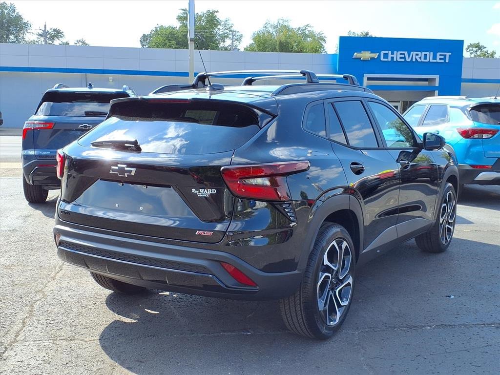 New 2026 Chevrolet Trax RS w/ Sunroof Package image 4