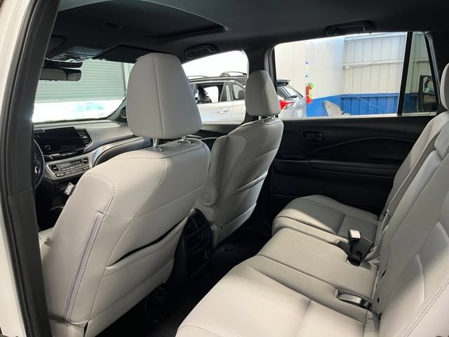 Used 2023 Honda Passport EX-L image 17