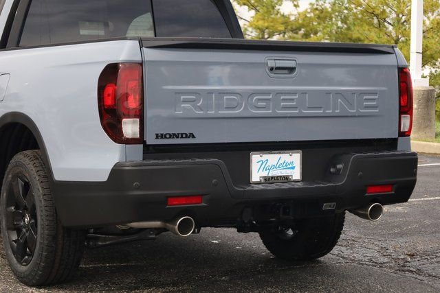 New 2026 Honda Ridgeline Black Edition image 8