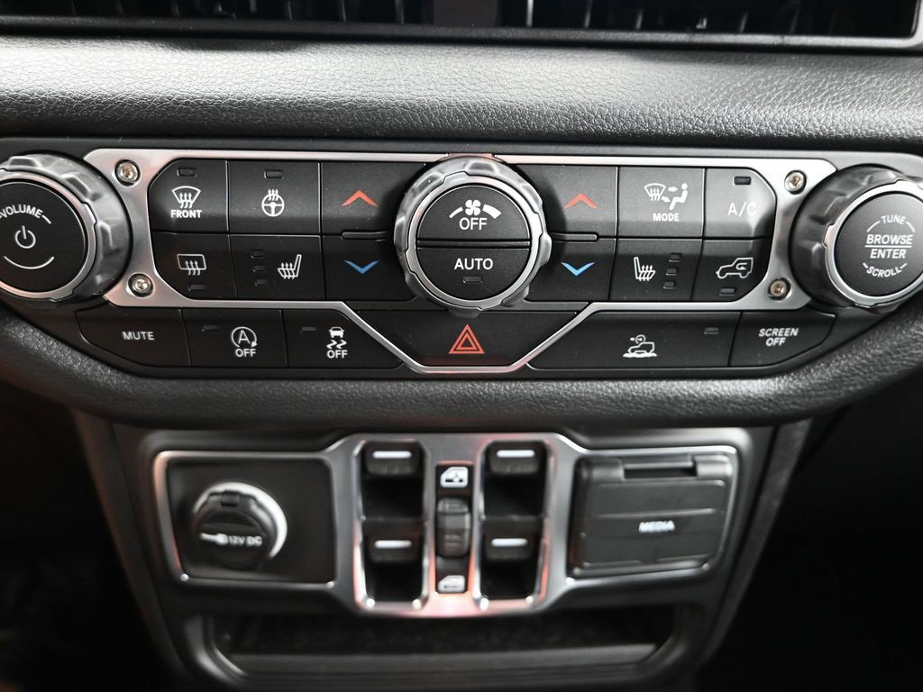 New 2025 Jeep Gladiator Sport image 27