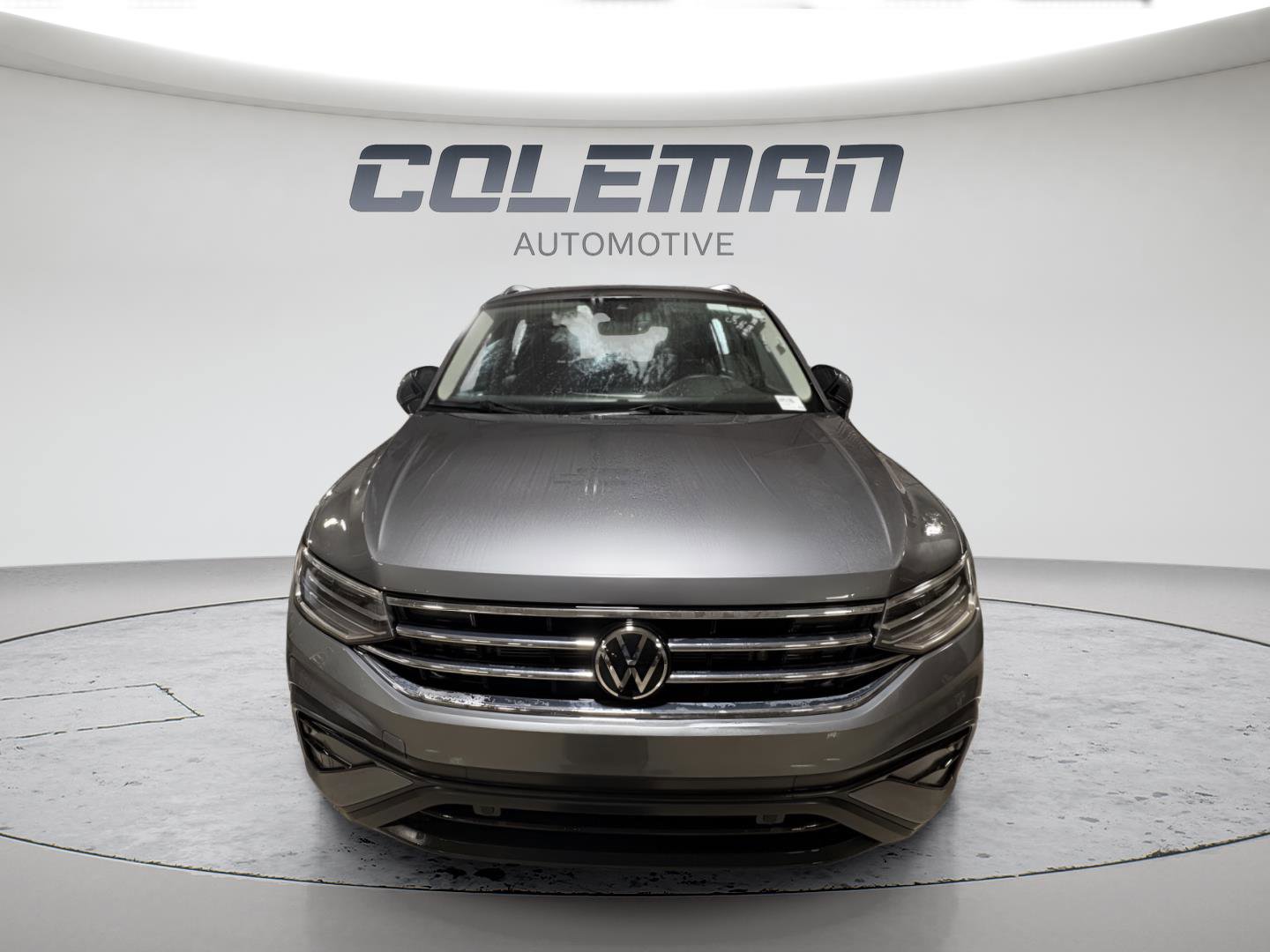 Used 2024 Volkswagen Tiguan Wolfsburg Edition FWD image 9