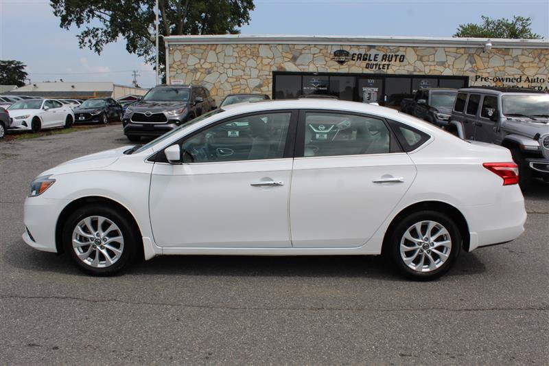 Used 2016 Nissan Sentra SV w/ Driver's Assist Package FWD image 4