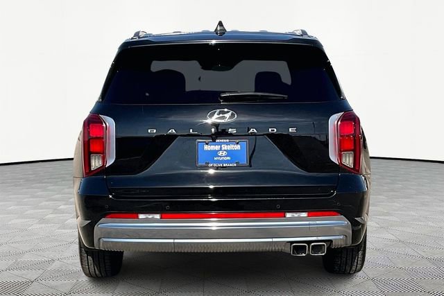 Used 2023 Hyundai Palisade Calligraphy image 4