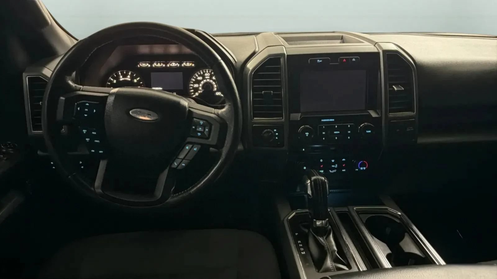 Used 2018 Ford F150 XLT w/ Equipment Group 302A Luxury AWD/4WD image 10