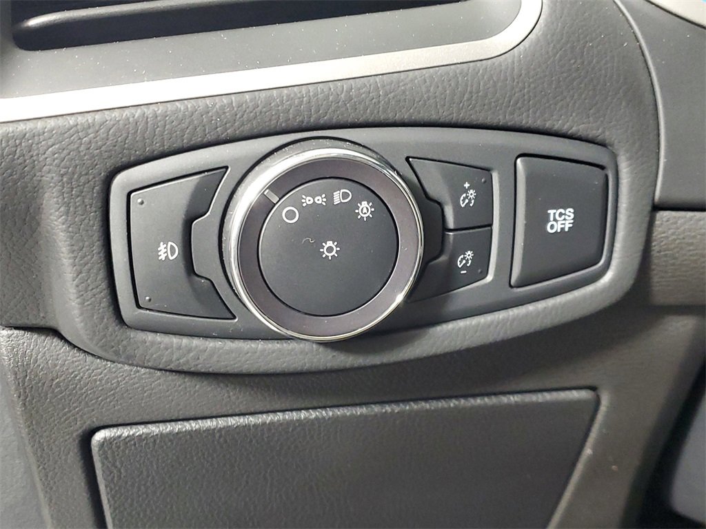 Used 2020 Ford Edge SEL image 12