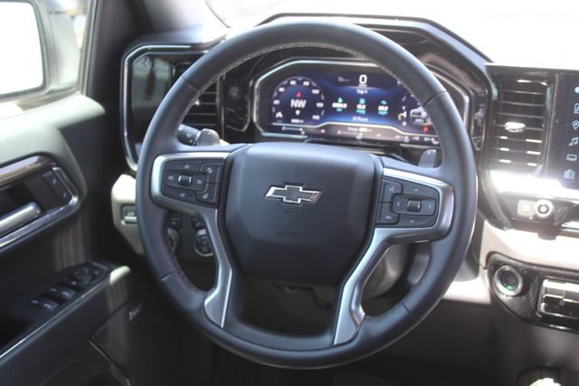 Used 2024 Chevrolet Silverado 1500 LT Trail Boss w/ Convenience Package II AWD/4WD image 21