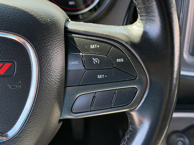 Used 2022 Dodge Challenger SXT RWD image 16