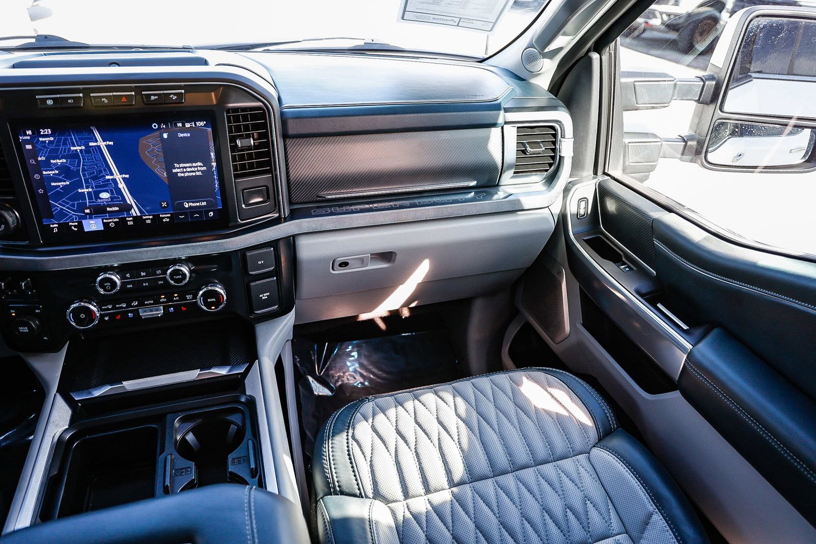 Used 2024 Ford F450 Limited w/ FX4 Off-Road Package image 15