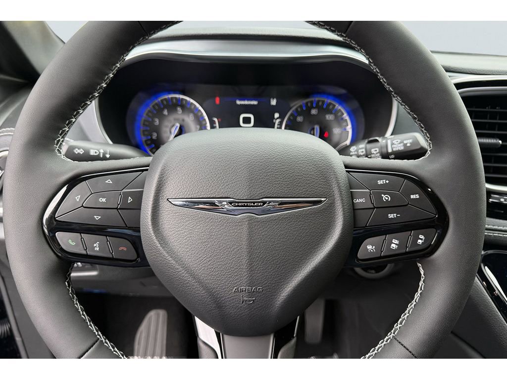 New 2026 Chrysler Pacifica Limited w/ S Appearance Package image 13