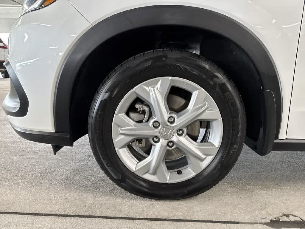 Used 2025 Honda HR-V LX image 10